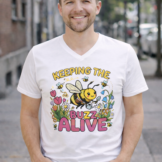 ''Keeping the Buzz Alive'' Men T-Shirt