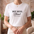 Бяла дамска памучна тениска Kiksy с черен надпис Hot Mess Blessed за майки